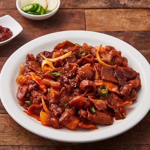 고급진 제육볶음, 어제 12,900 → 오늘 11,390원