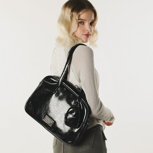 마스마룰즈 숄더백, 어제 65,070 → 오늘 55,440원