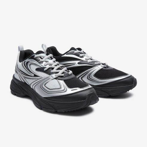 휠라 인터런 운동화, 하루 만에 4,000원 넘게 빠졌다