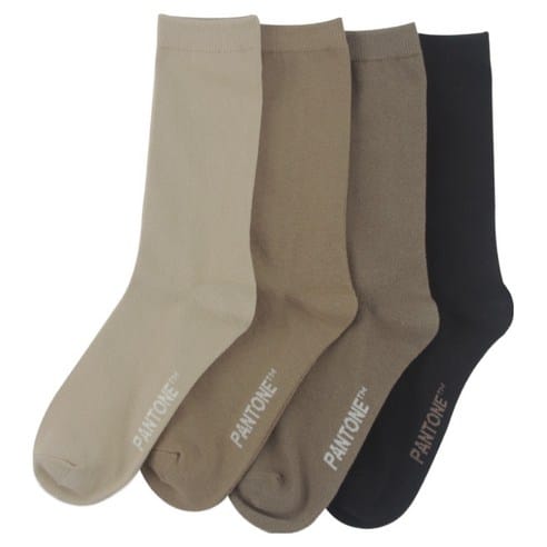 팬톤 장목 양말 4족 세트, 하루 만에 2,440원 빠졌다