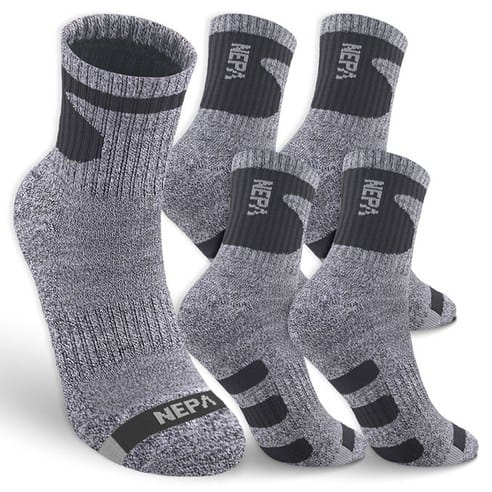 네파 중목 양말, 어제 17,400원 → 오늘 15,900원